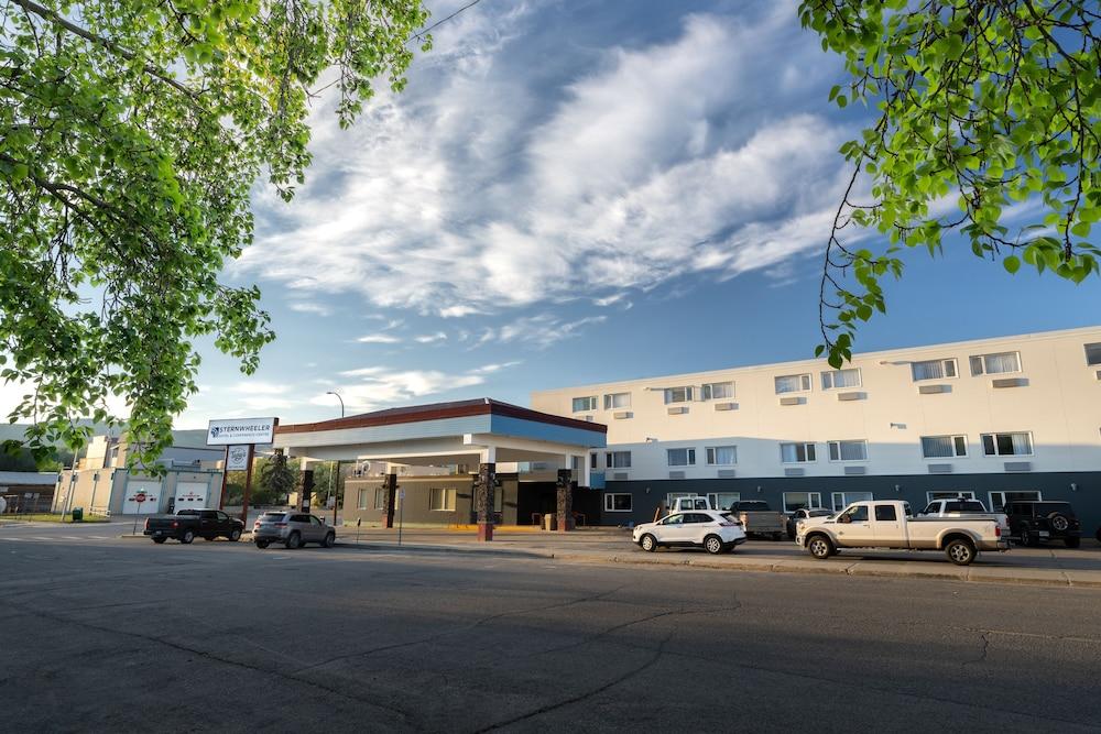 Sternwheeler Hotel And Conference Centre Whitehorse Exterior foto